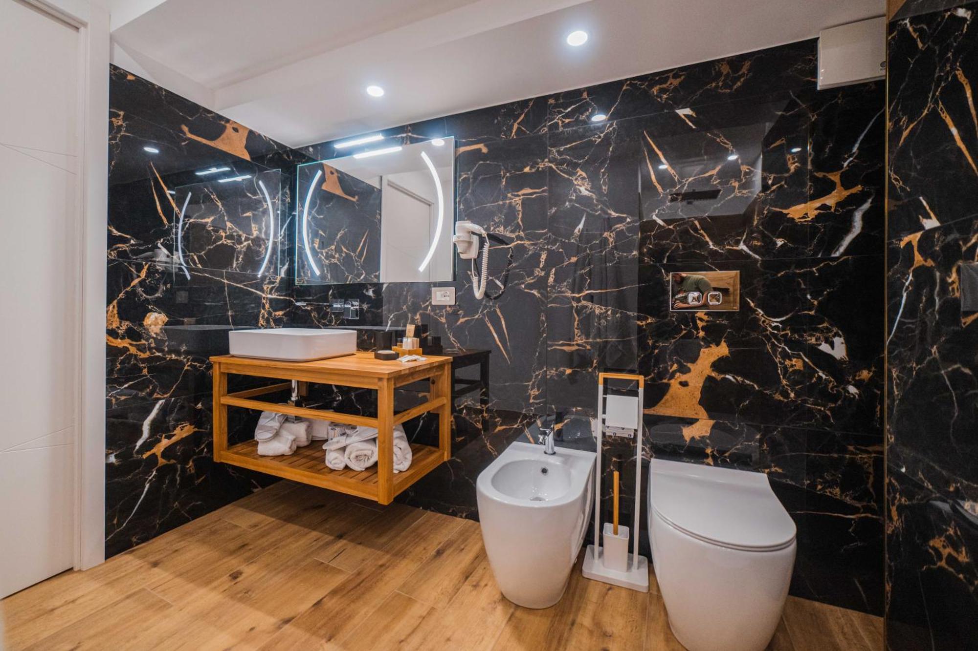 Humboldt Luxury Apartment & Rooms Taormina Exteriör bild