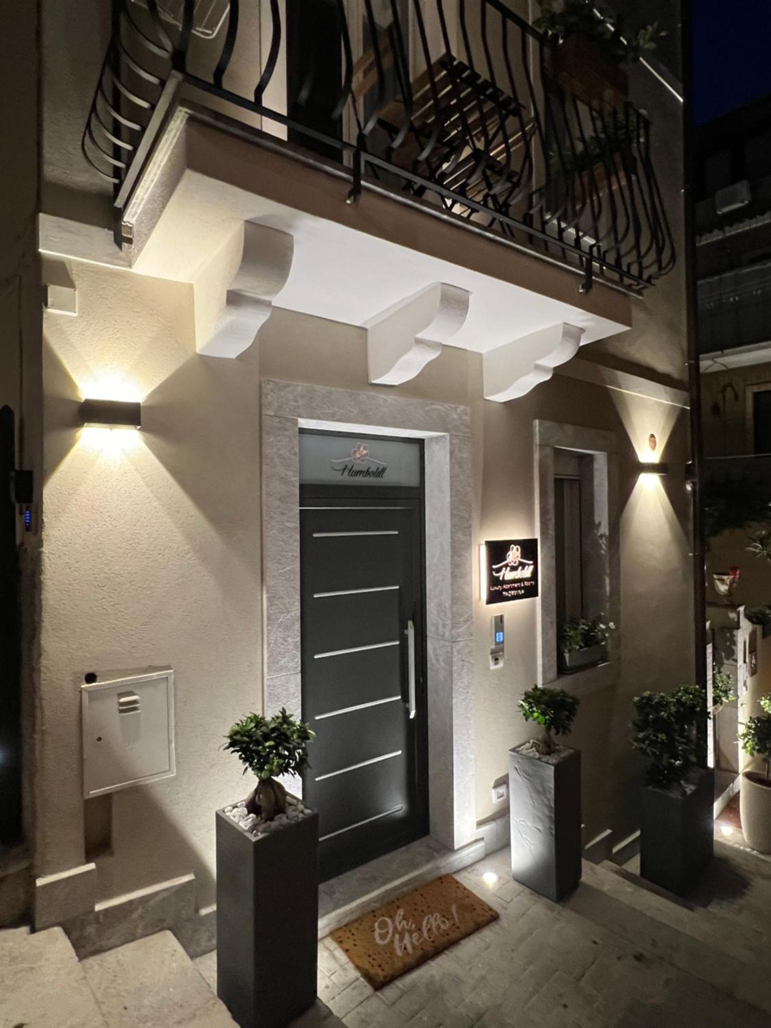 Humboldt Luxury Apartment & Rooms Taormina Exteriör bild